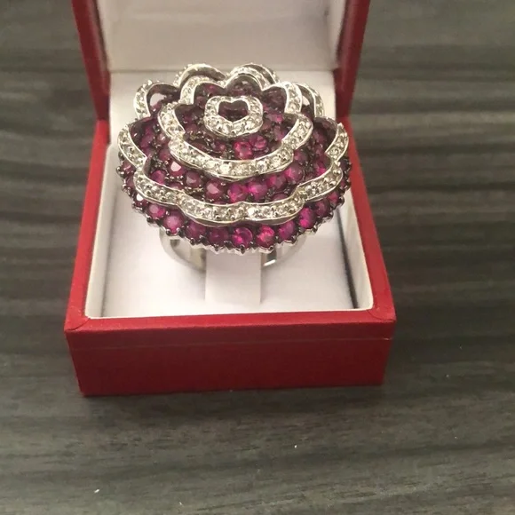 Pink and silver statement ring - Picture 2 of 5